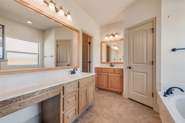 2921 Alamosa Drive, Terrell, TX 75160