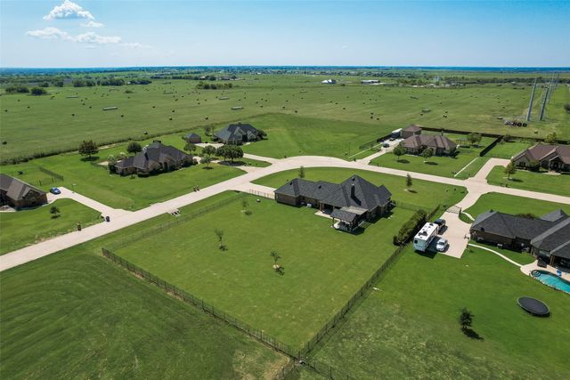 2921 Alamosa Drive, Terrell, TX 75160