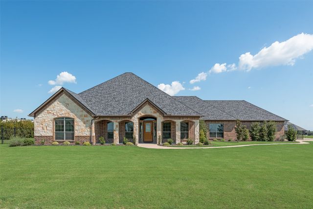 2921 Alamosa Drive, Terrell, TX 75160