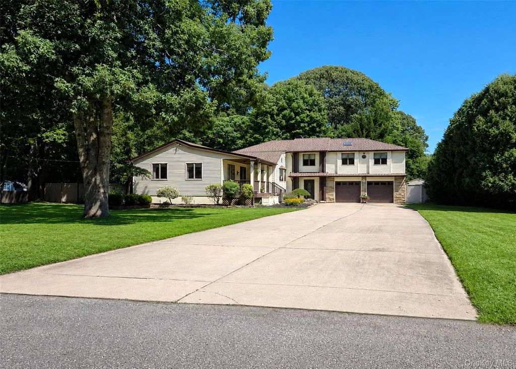 57 Wellington Road, Middle Island, NY 11953 — photo 2