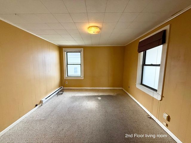 26 Wintworth St., Chicopee, MA 01013