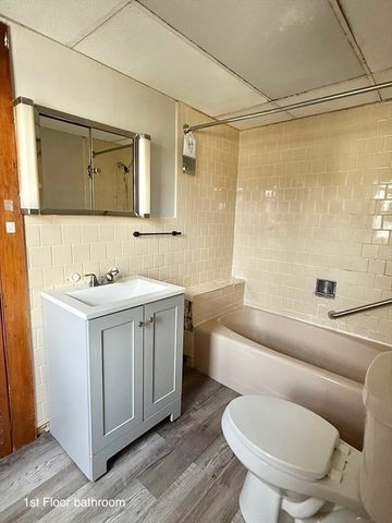 26 Wintworth St., Chicopee, MA 01013