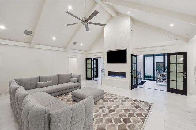 1702 South Boulevard, Houston, TX 77098