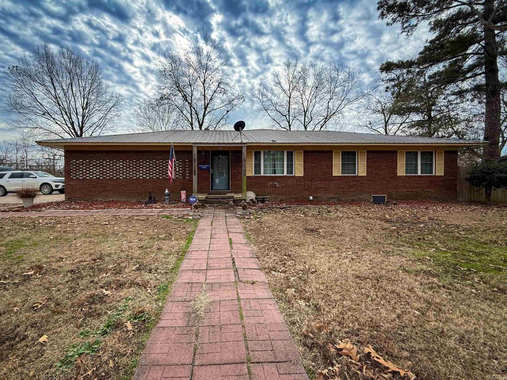 331 E Evelyn Ave, Wynne, AR 72396
