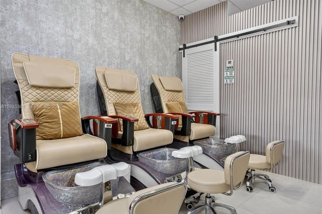 Full Service Beauty Salon on 8 Street, Miami, FL 33184