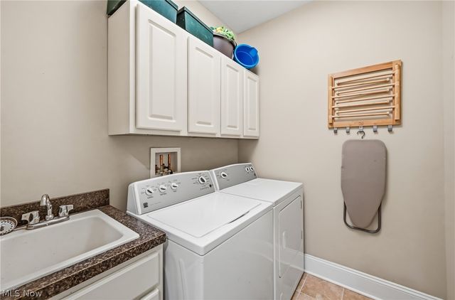 12355 Summerwood Drive, Concord Twp, OH 44077