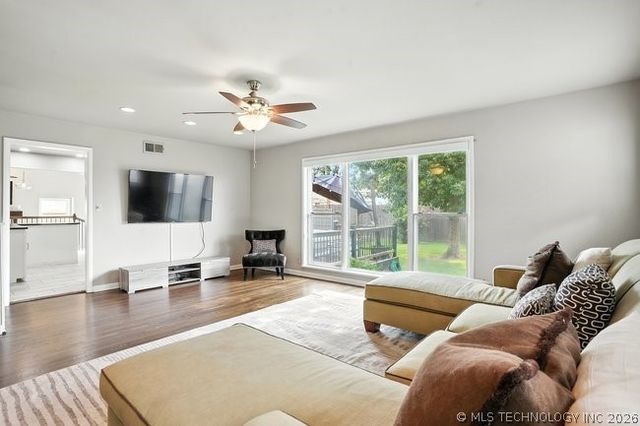 3027 S Joplin Avenue, Tulsa, OK 74114