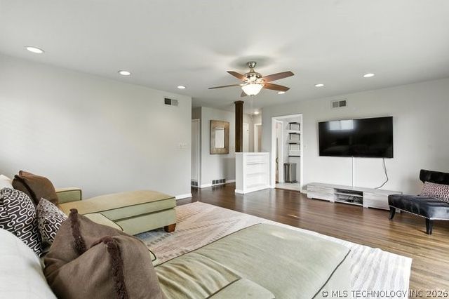 3027 S Joplin Avenue, Tulsa, OK 74114