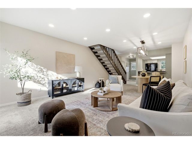 7230 Devinney Ct D, Arvada, CO 80005