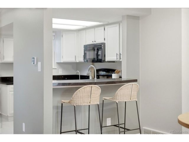 7230 Devinney Ct D, Arvada, CO 80005