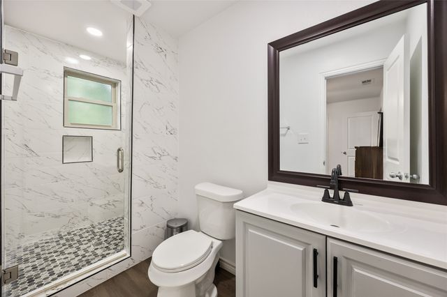 1005 Iowa Street, Irving, TX 75060