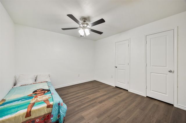 1005 Iowa Street, Irving, TX 75060