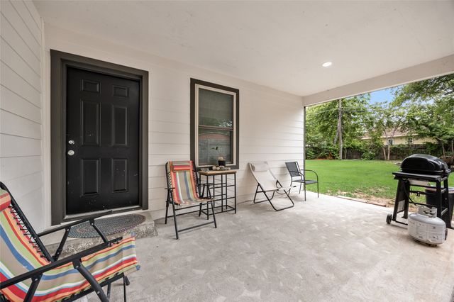 1005 Iowa Street, Irving, TX 75060