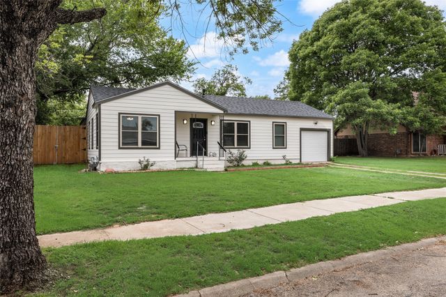 1005 Iowa Street, Irving, TX 75060