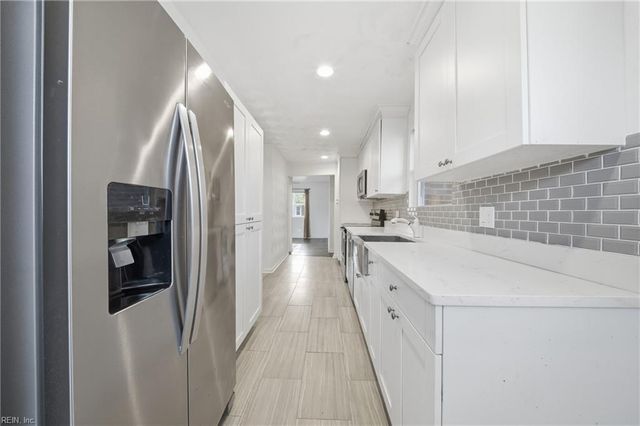 4904 Holly RD, Portsmouth, VA 23703