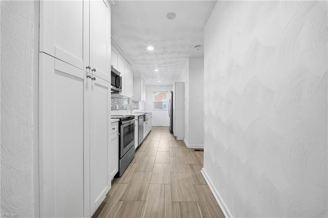 4904 Holly RD, Portsmouth, VA 23703