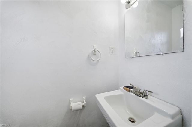 4904 Holly RD, Portsmouth, VA 23703