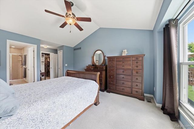 57549 Windmill Point, New Hudson, MI 48165