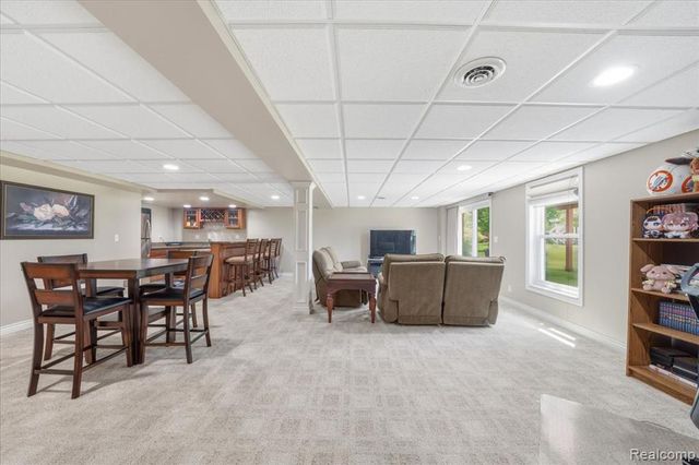 57549 Windmill Point, New Hudson, MI 48165