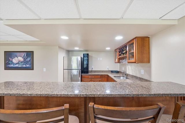 57549 Windmill Point, New Hudson, MI 48165