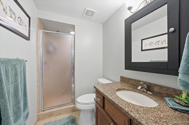57549 Windmill Point, New Hudson, MI 48165