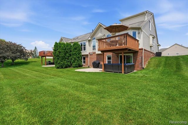 57549 Windmill Point, New Hudson, MI 48165