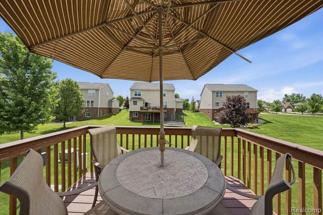 57549 Windmill Point, New Hudson, MI 48165