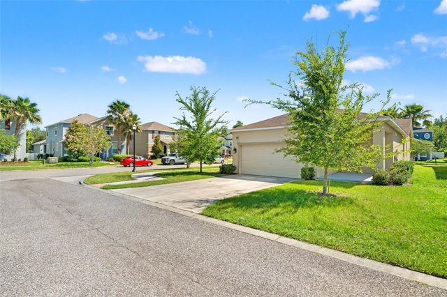 8751 SHADY PAVILLION COURT, Land O Lakes, FL 34637