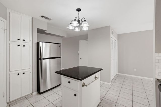 2 River Creek Way, Sugar Land, TX 77478
