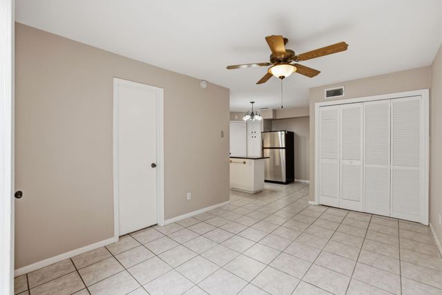 2 River Creek Way, Sugar Land, TX 77478