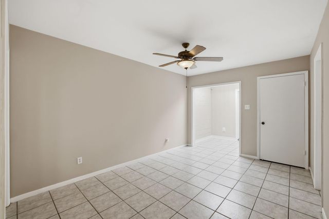 2 River Creek Way, Sugar Land, TX 77478