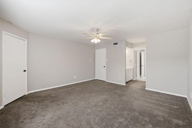 2 River Creek Way, Sugar Land, TX 77478