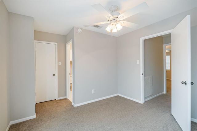 2 River Creek Way, Sugar Land, TX 77478