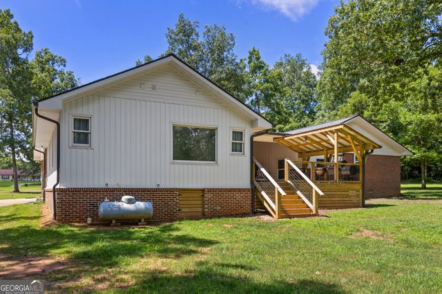 104 E Oak Street, Luthersville, GA 30251
