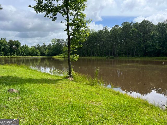 104 E Oak Street, Luthersville, GA 30251