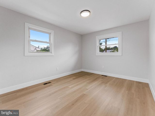 125 MASSACHUSETTS AVE, Cherry Hill, NJ 08002