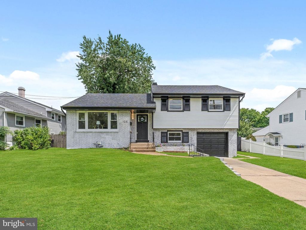 125 MASSACHUSETTS AVE, Cherry Hill, NJ 08002