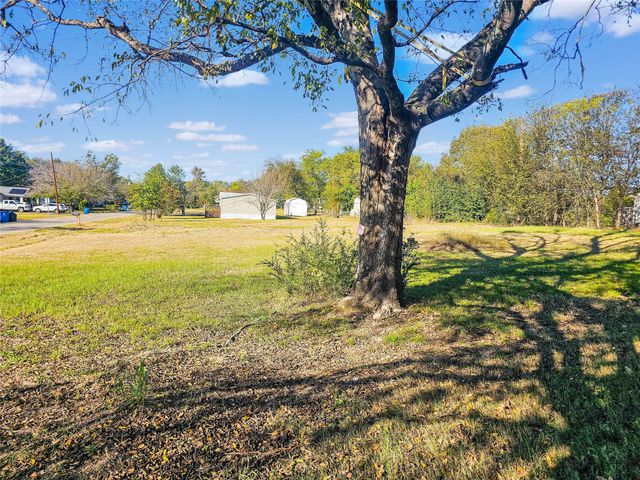 328 Whispering Trl., Gun Barrel City, TX 75156