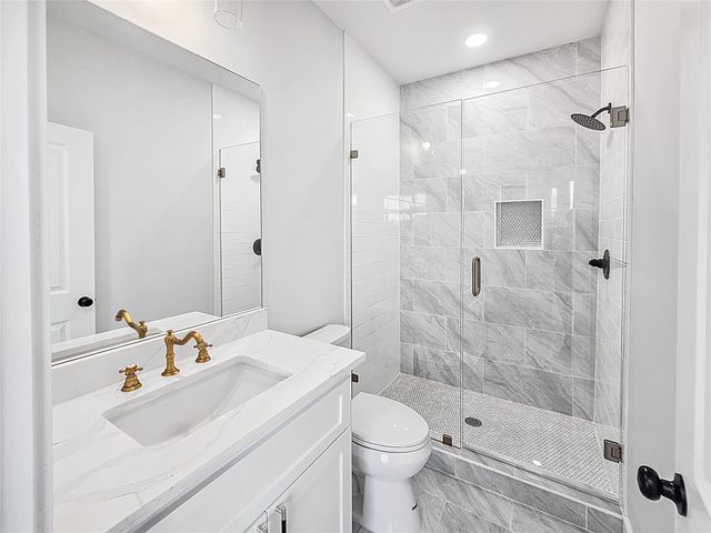 328 Whispering Trl., Gun Barrel City, TX 75156