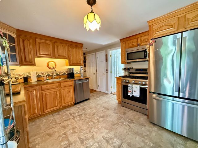 24 Fast Brook Road, West Yarmouth, MA 02673