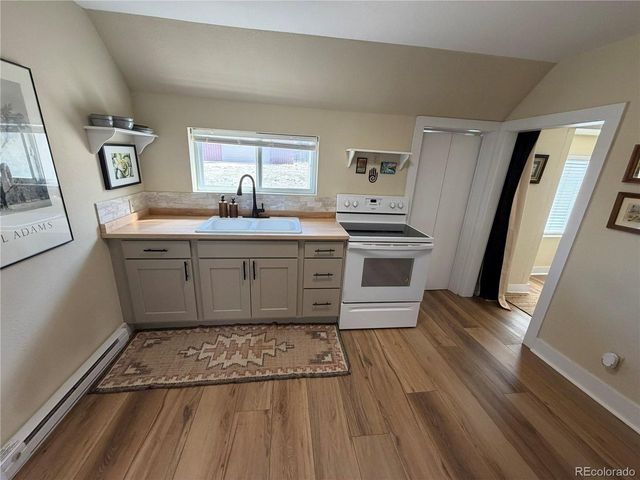 621 Broadway, Silver Cliff, CO 81252
