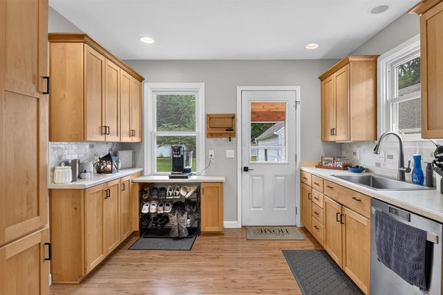 342 S Randall Avenue, Janesville, WI 53545