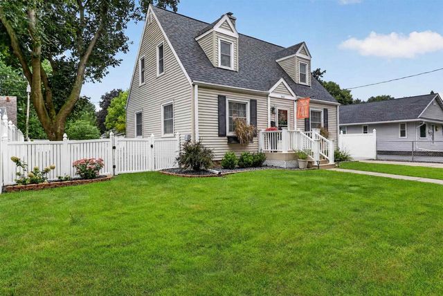 342 S Randall Avenue, Janesville, WI 53545
