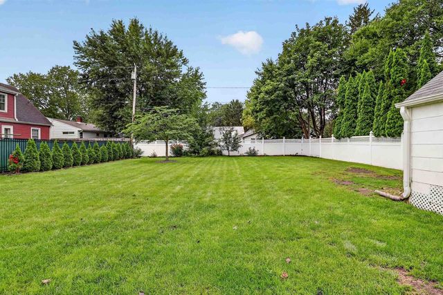342 S Randall Avenue, Janesville, WI 53545