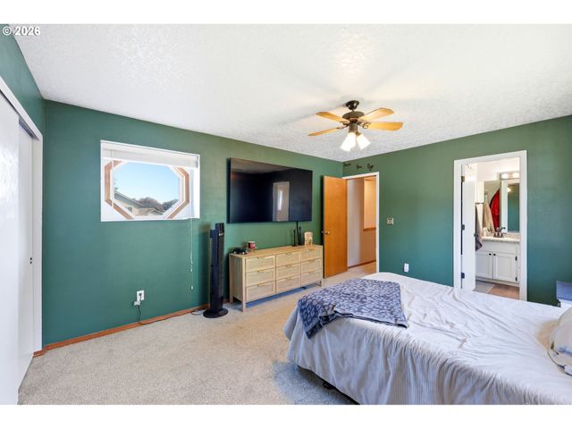 2016 Sw CERISE Way, Troutdale, OR 97060