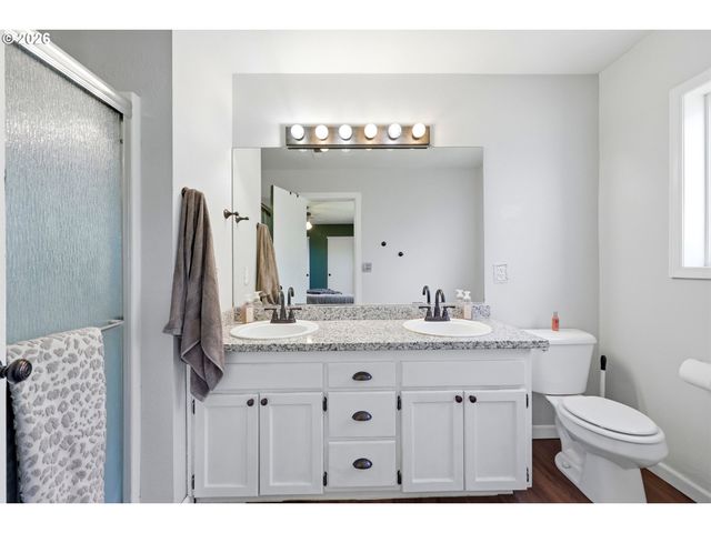 2016 Sw CERISE Way, Troutdale, OR 97060