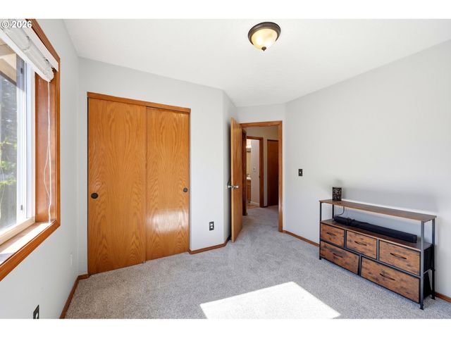 2016 Sw CERISE Way, Troutdale, OR 97060