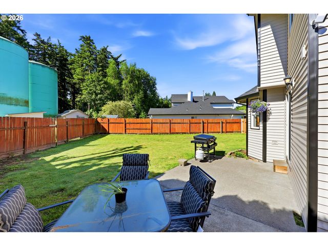 2016 Sw CERISE Way, Troutdale, OR 97060