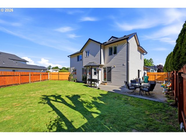 2016 Sw CERISE Way, Troutdale, OR 97060
