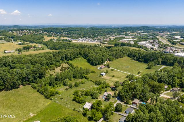 113 Mcinturff Lane, Johnson City, TN 37604